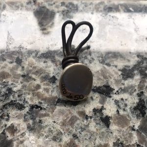 Uno de 50 bracelet extender.